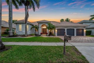 13721 NW 18th St, Pembroke Pines, FL 33028
