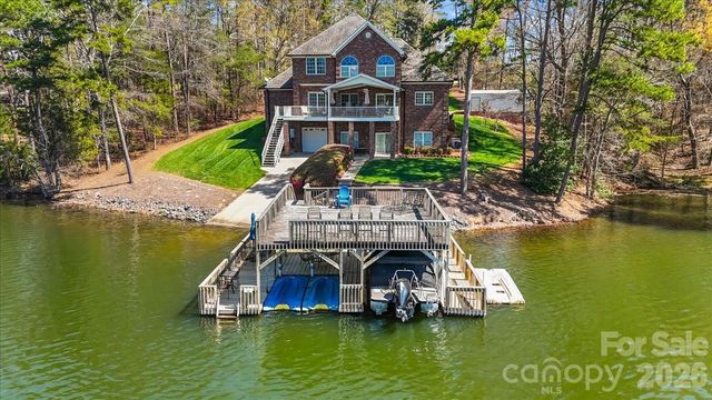 704 Shoreline Drive, New London, NC 28127