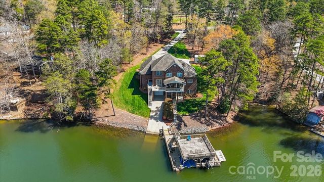 704 Shoreline Drive, New London, NC 28127