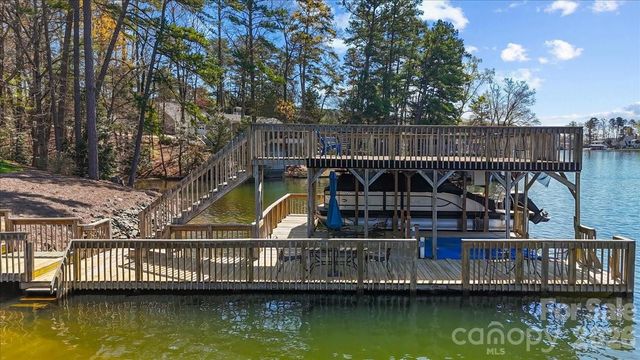 704 Shoreline Drive, New London, NC 28127
