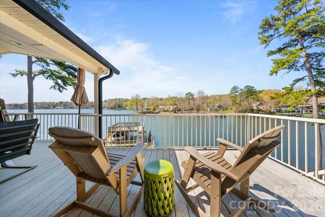 704 Shoreline Drive, New London, NC 28127