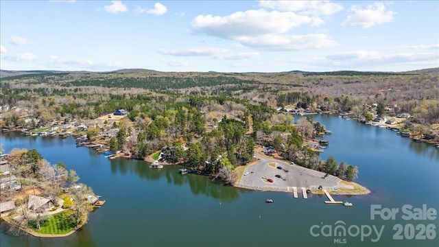 704 Shoreline Drive, New London, NC 28127
