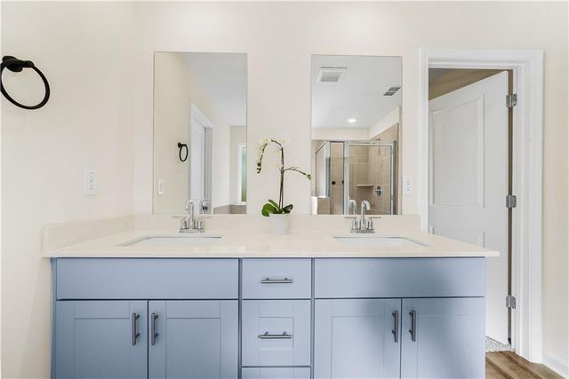 4041 Dean Grove Way, Loganville, GA 30052
