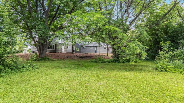1418 COUNTY RD JJ, Neenah, WI 54956