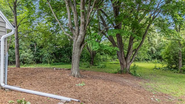 1418 COUNTY RD JJ, Neenah, WI 54956