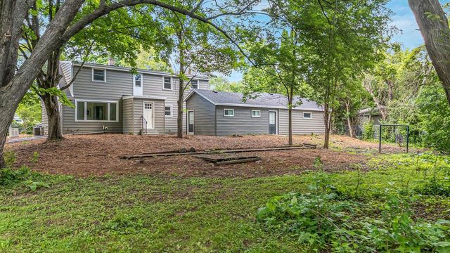 1418 COUNTY RD JJ, Neenah, WI 54956
