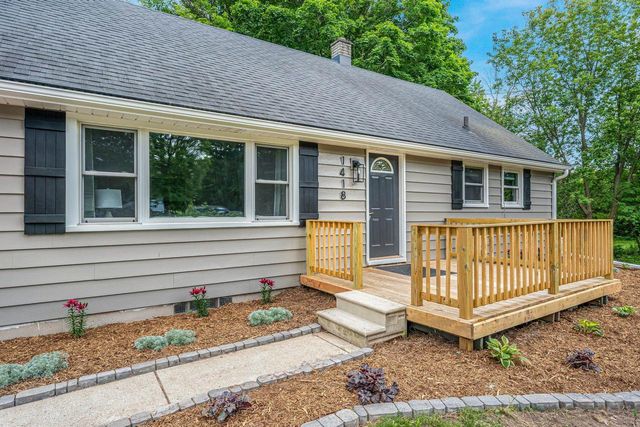 1418 COUNTY RD JJ, Neenah, WI 54956