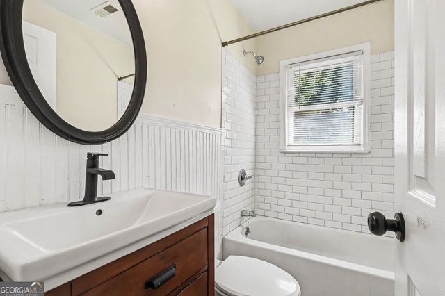 1099 Harwell Street NW, Atlanta, GA 30314