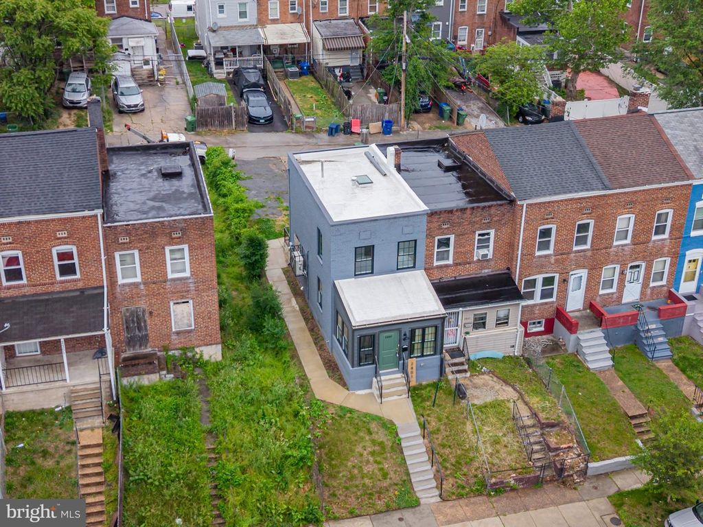 Image 2 of property listing at 2801 ROUND RD, Baltimore, MD 21225
