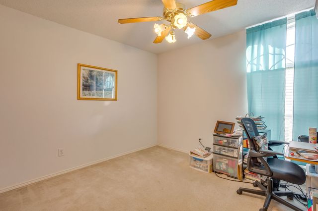 625 Creekview Drive, Burleson, TX 76028