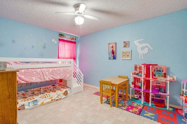 625 Creekview Drive, Burleson, TX 76028