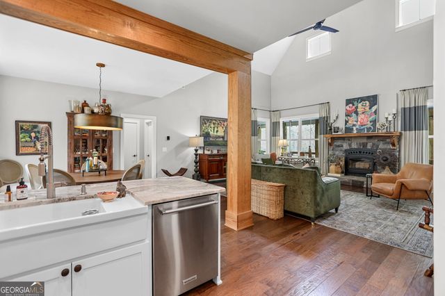 1003 Gray Girls Road, Senoia, GA 30276