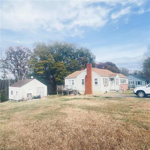810 Walker Street, Reidsville, NC 27320