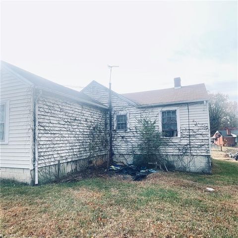 810 Walker Street, Reidsville, NC 27320