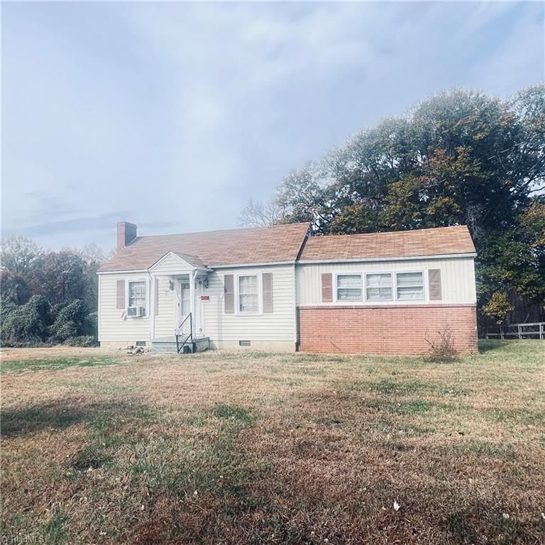 810 Walker Street, Reidsville, NC 27320