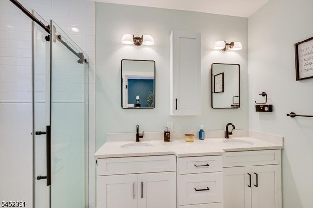 13 Franklin School Way, Metuchen Boro, NJ 08840