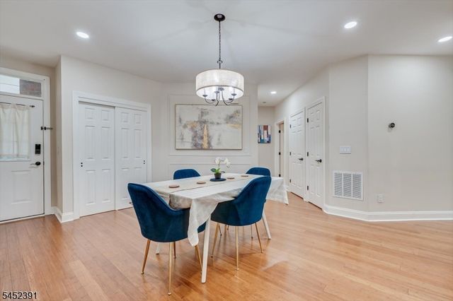13 Franklin School Way, Metuchen Boro, NJ 08840
