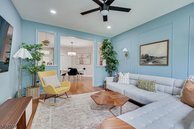 13 Franklin School Way, Metuchen Boro, NJ 08840