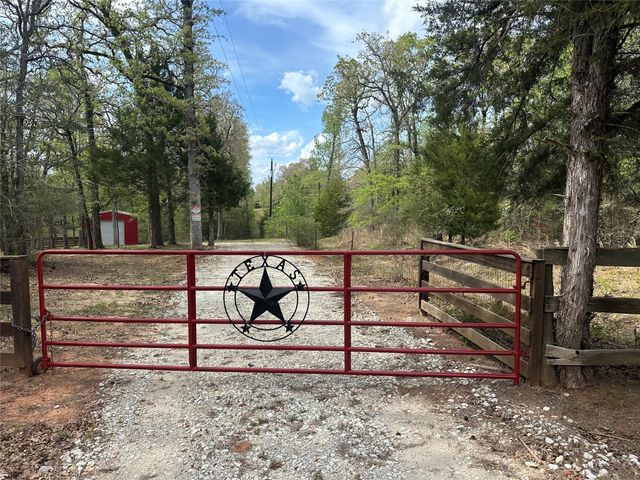 4025 395, Buffalo, TX 75831