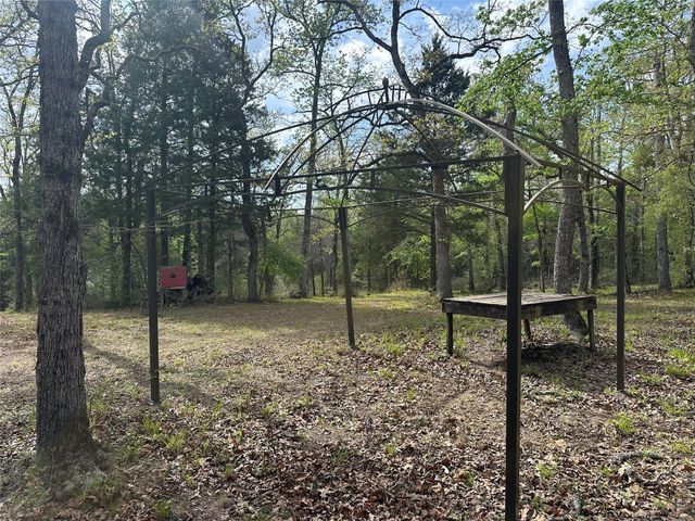 4025 395, Buffalo, TX 75831