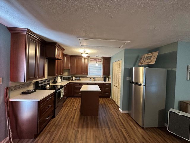 4025 395, Buffalo, TX 75831