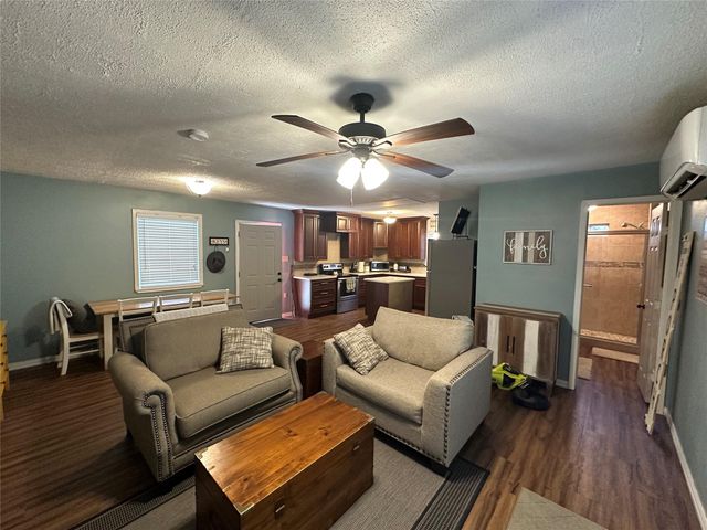 4025 395, Buffalo, TX 75831