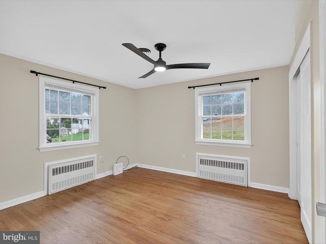 880 CORVAIR RD, Lancaster, PA 17601