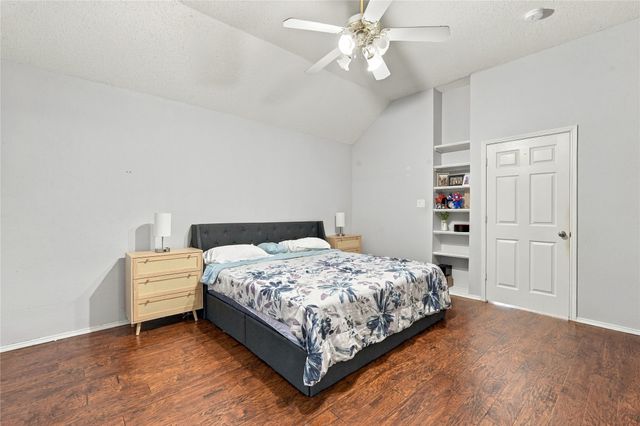 1968 Hobart Lane, Lewisville, TX 75067