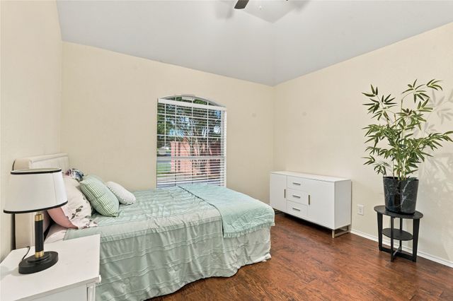 1968 Hobart Lane, Lewisville, TX 75067