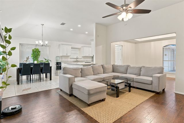 1968 Hobart Lane, Lewisville, TX 75067