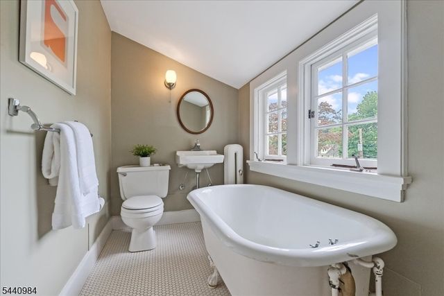 54 Aubrey Rd, Montclair Twp., NJ 07043