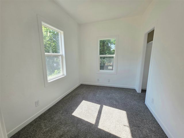 804 Philip Street, Des Moines, IA 50315
