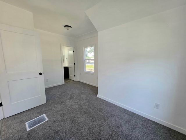 804 Philip Street, Des Moines, IA 50315