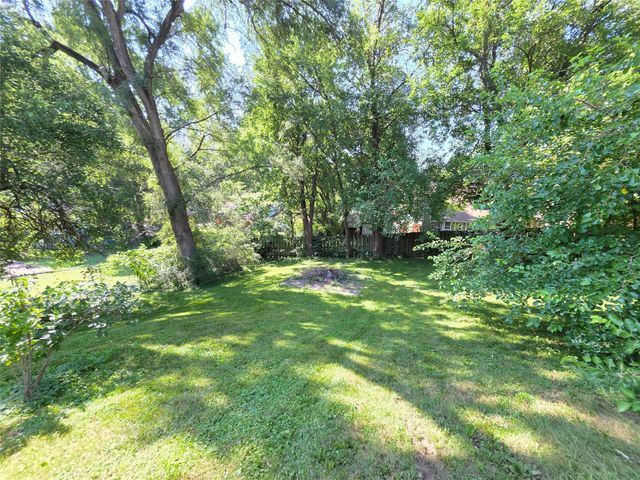 804 Philip Street, Des Moines, IA 50315