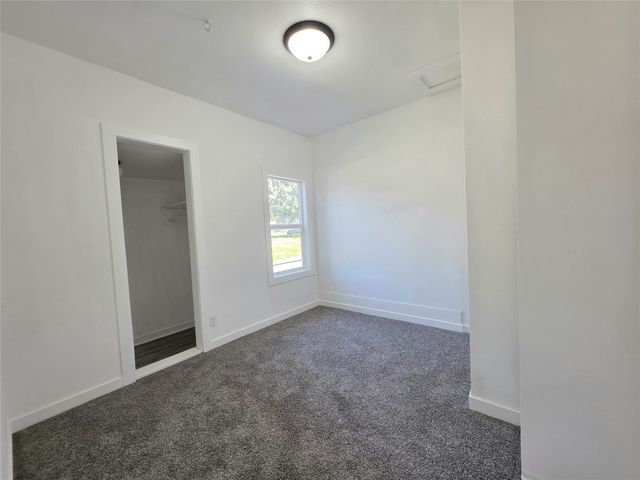 804 Philip Street, Des Moines, IA 50315
