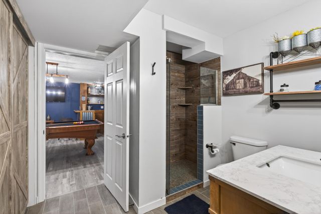 1244 Granada Circle N, Oakdale, MN 55128