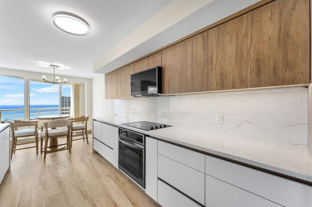 4201 N Ocean Boulevard 1407, Boca Raton, FL 33431