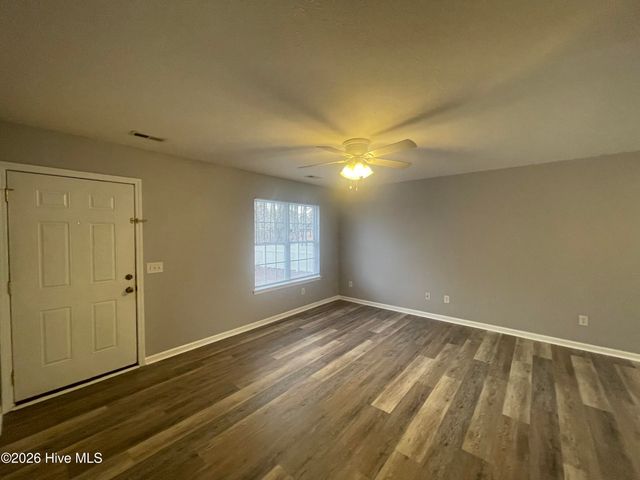 1469 E Boiling Spring Road, Southport, NC 28461