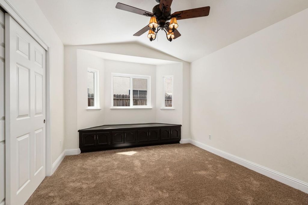 Image 29 of property listing at 2371 Sophia Lane, Kingsburg, CA 93631