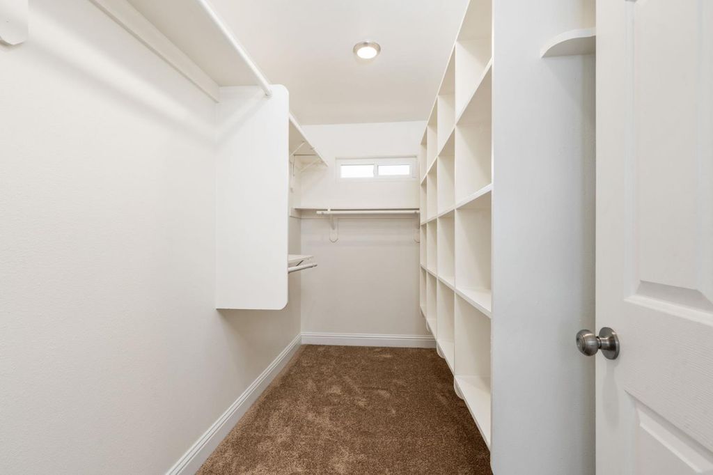 Image 36 of property listing at 2371 Sophia Lane, Kingsburg, CA 93631