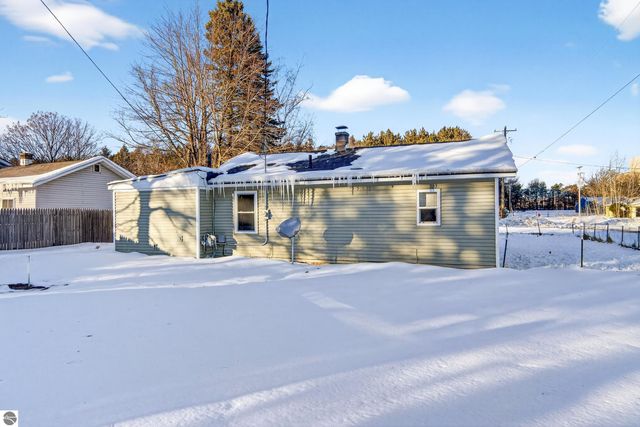 1901 Mary Street, Cadillac, MI 49601