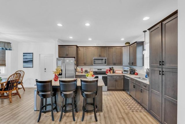 18 Faith Rae Blvd, Morrison, TN 37357