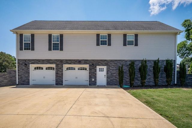 18 Faith Rae Blvd, Morrison, TN 37357