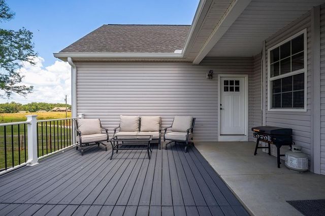 18 Faith Rae Blvd, Morrison, TN 37357