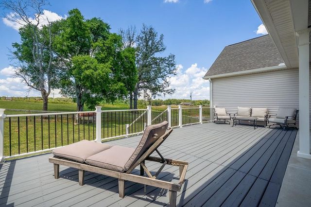 18 Faith Rae Blvd, Morrison, TN 37357