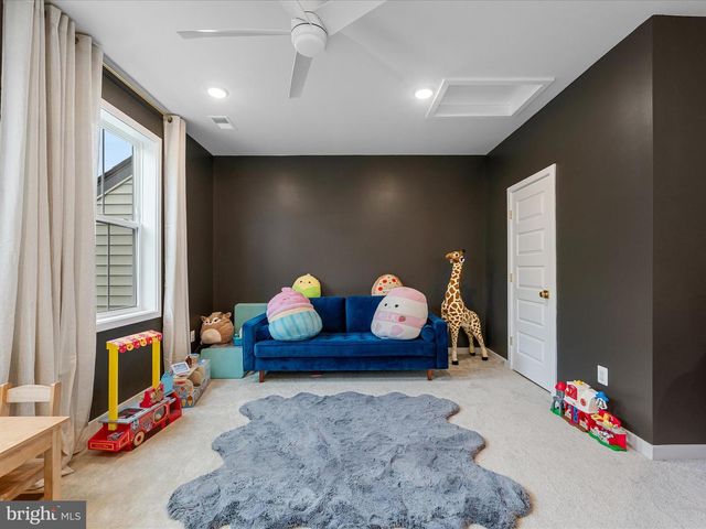 22976 COPPER TREE TER, Ashburn, VA 20148