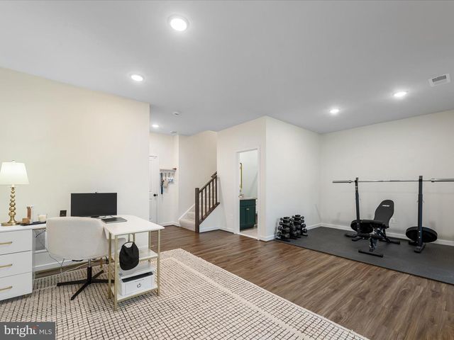 22976 COPPER TREE TER, Ashburn, VA 20148