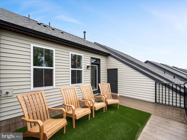 22976 COPPER TREE TER, Ashburn, VA 20148