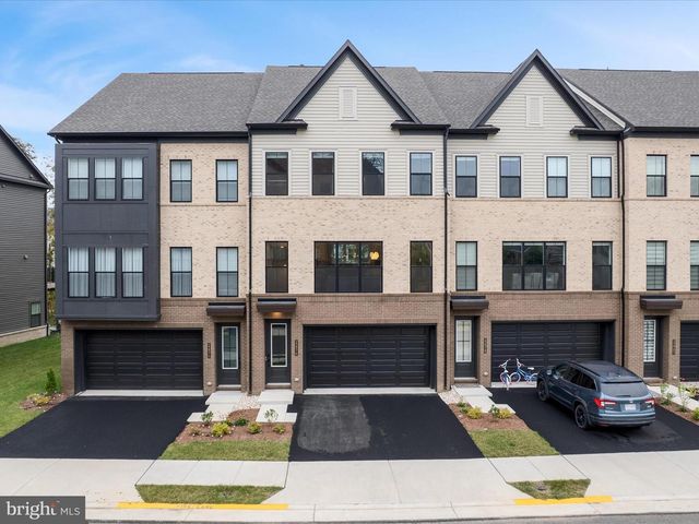 22976 COPPER TREE TER, Ashburn, VA 20148