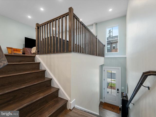 22976 COPPER TREE TER, Ashburn, VA 20148